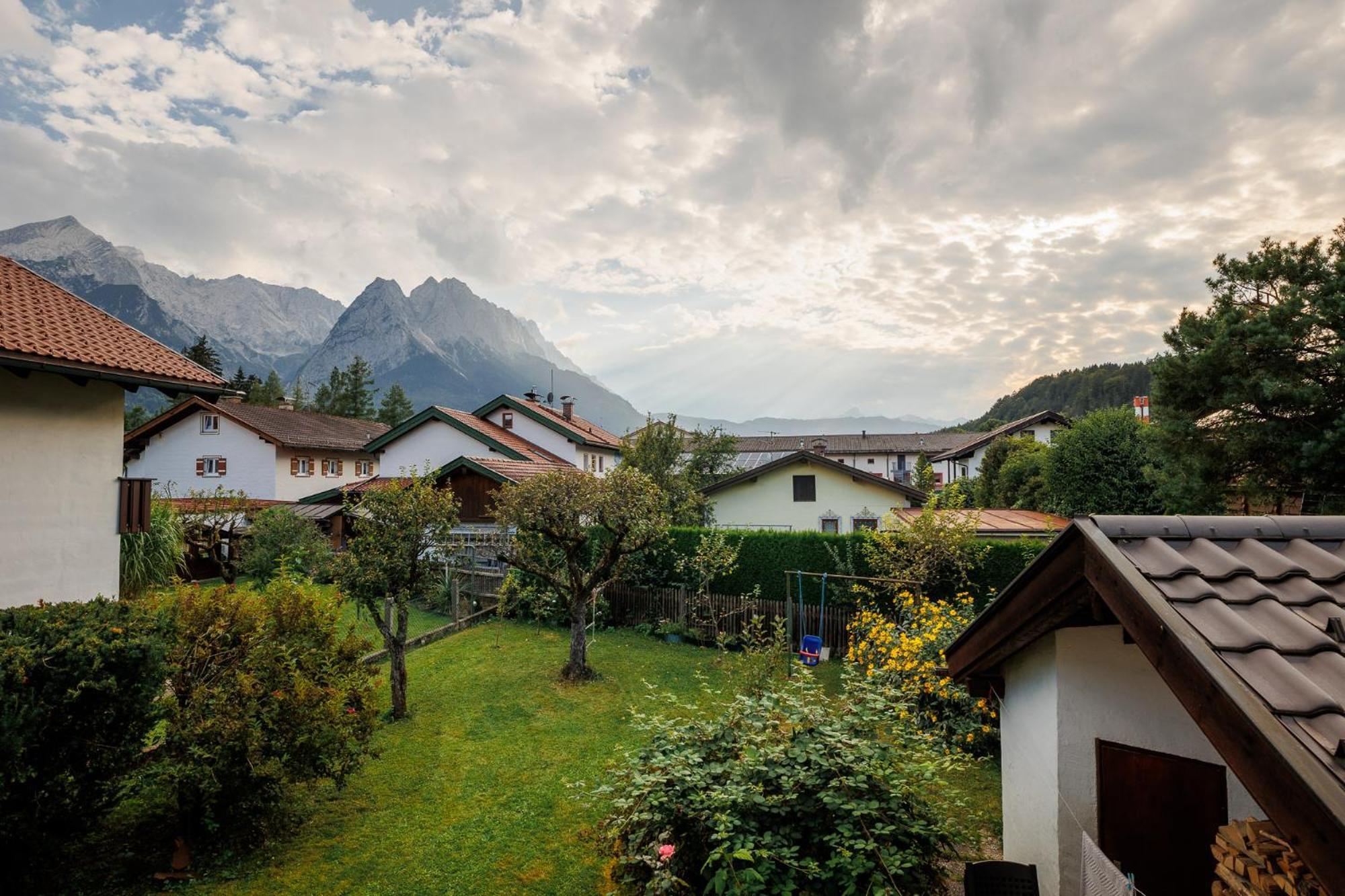 Haus Mit Wunderschoenem Ausblick Und Garten Гарміш-Партенкірхен Екстер'єр фото